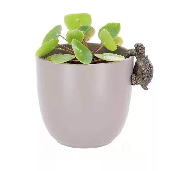 Pot-hanging turtle figurine