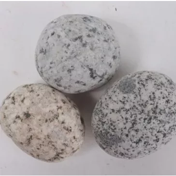 White stone (1 pc)